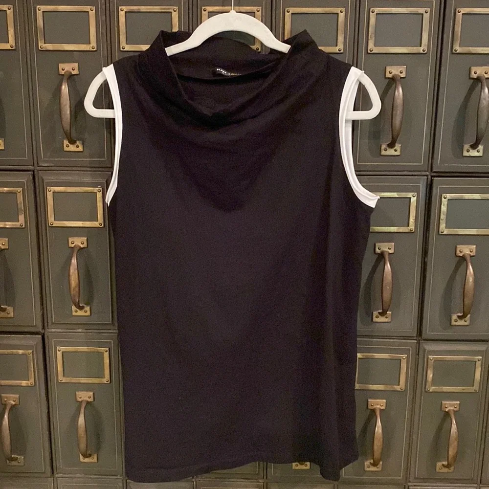 ALEMBIKA Black is Black Tank